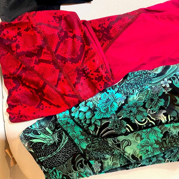 5 beautiful lululemon leggings in size 4 for price of one! - Picture 5 of 5